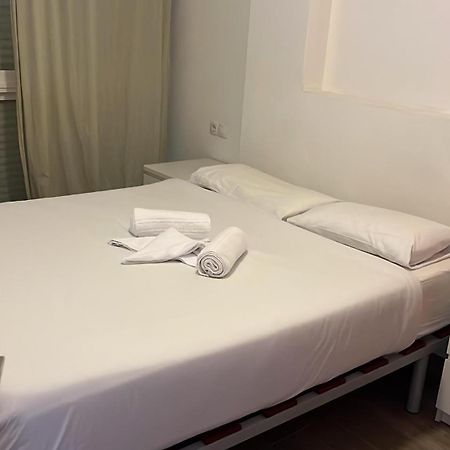 Bonito Apartamento Cerca Del Puerto مالقة المظهر الخارجي الصورة