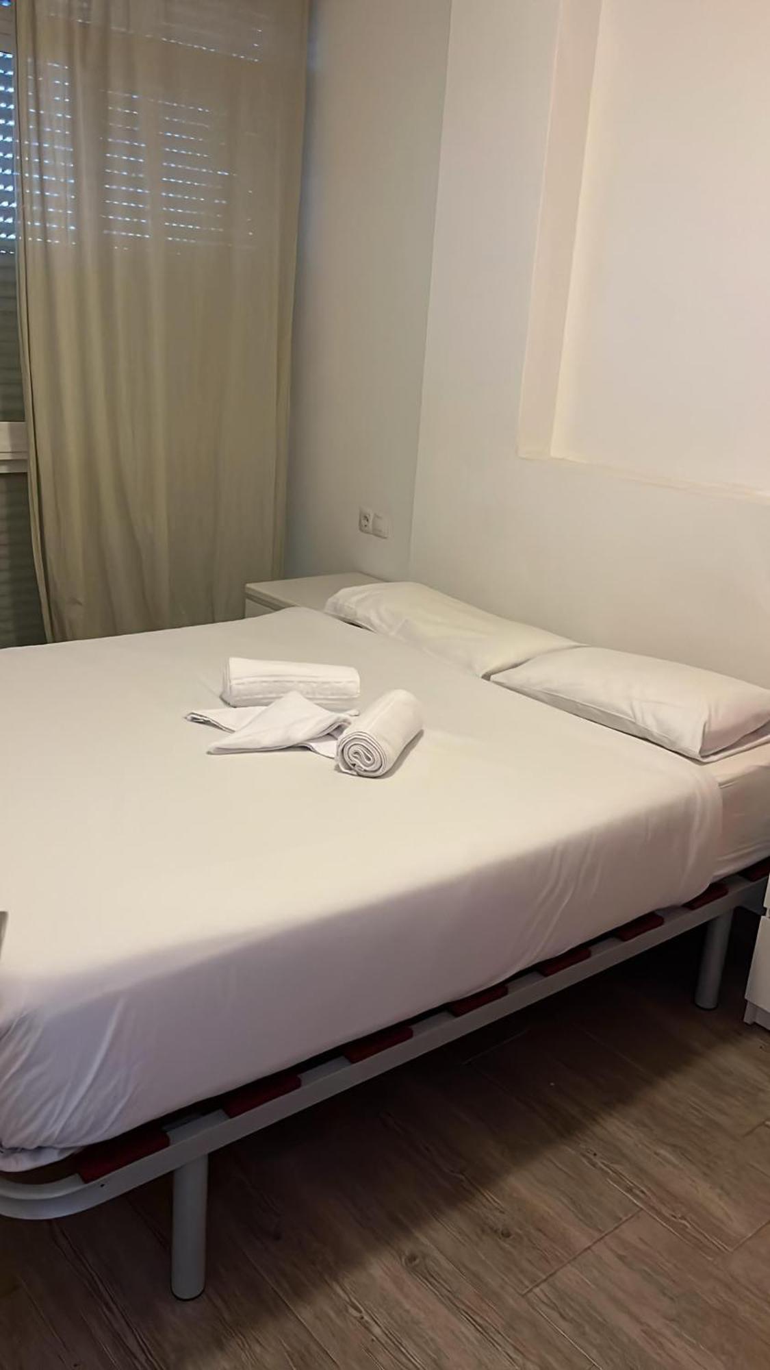 Bonito Apartamento Cerca Del Puerto مالقة المظهر الخارجي الصورة